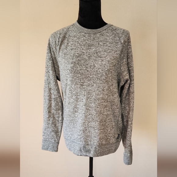 Abercrombie & Fitch Men's Long sleeve Gray Sweater Size L. - Picture 1 of 7